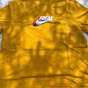 Men’s Nike Freak Shirt